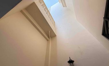 Rumah Siaphuni 3 Lantai, Lift, Private Pool Di Cipete Jakarta Selatan