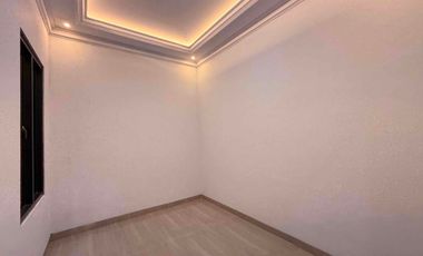 Rumah Siaphuni 3 Lantai, Lift, Private Pool Di Cipete Jakarta Selatan