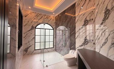 Rumah Siaphuni 3 Lantai, Lift, Private Pool Di Cipete Jakarta Selatan