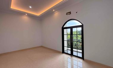 Rumah Siaphuni 3 Lantai, Lift, Private Pool Di Cipete Jakarta Selatan