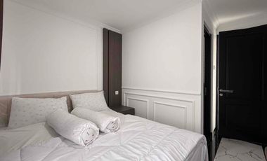 Rumah SIAPHUNI Mewah Classic 3 Lantai Rooftop, 650 Meter Stasiun Lenteng Agung.