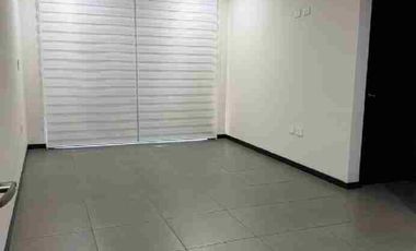 Bonita casa en renta en Lomas de Angelópolis.