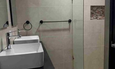 Bonita casa en renta en Lomas de Angelópolis.