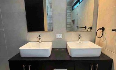 Bonita casa en renta en Lomas de Angelópolis.