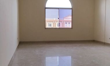 Disewakan Ruko Green Lake City 4.5 x 15 Dengan 4 Lantai Hadap Jalan Raya Harga Termurah 150 Juta/Tahun