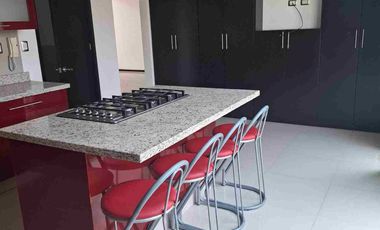 Espectacular  casa en. enta en Lomas de Angelópolis  2 con gimnasio equipado.