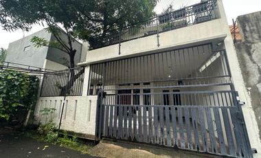 Jual cepat rumah besar di Joglo, Jakarta Barat