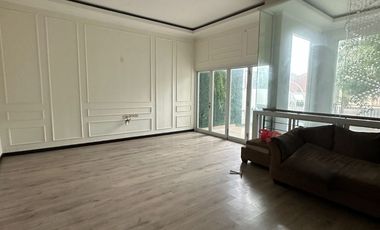 Jual cepat rumah besar di Joglo, Jakarta Barat