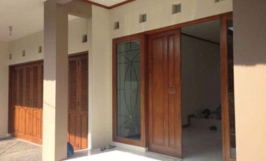 Sewa Rumah Kompleks Al Azhar Bekasi Strategis