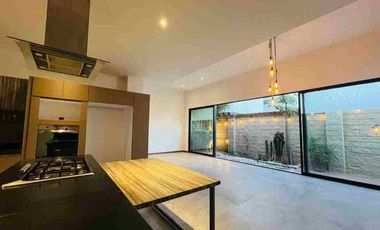 BONITA CASA EN RENTA  EN LOMAS DE ANGELÓPOLIS