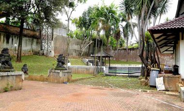 Dijual rumah mewah 2 lantai 4+2 kamar tidur lengkap dengan private pool tanah sangat Luas 1.273 meter di cipete Jakarta selatan