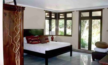 Dijual rumah mewah 2 lantai 4+2 kamar tidur lengkap dengan private pool tanah sangat Luas 1.273 meter di cipete Jakarta selatan