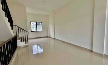 Ruko strategis 3 lantai di bintaro , unit terbatas