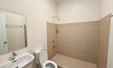 191 SQM 3 Bedroom with 2 Parkings Rent to Own in Sucat by Rockwell