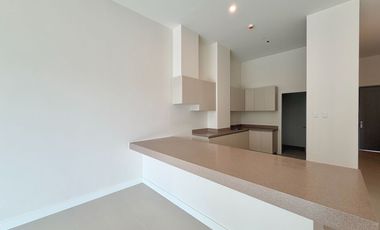 191 SQM 3 Bedroom with 2 Parkings Rent to Own in Sucat by Rockwell