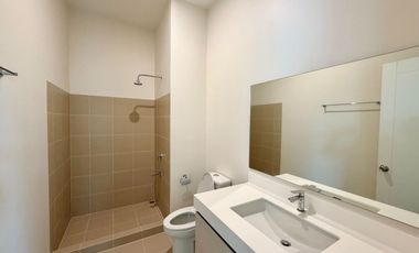 191 SQM 3 Bedroom with 2 Parkings Rent to Own in Sucat by Rockwell