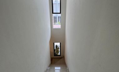 Dijual Rumah 2 Lantai di Summarecon Mutiara Makassar - Crystal Timur 3