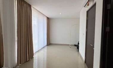 Dijual Rumah 2 Lantai di Summarecon Mutiara Makassar - Crystal Timur 3
