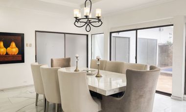 CASA EN URDESA NORTE EN VENTA