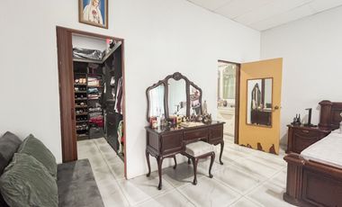 CASA EN URDESA NORTE EN VENTA