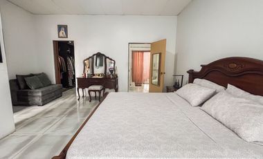 CASA EN URDESA NORTE EN VENTA
