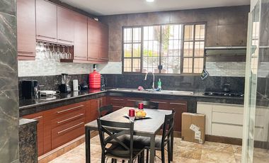 CASA EN URDESA NORTE EN VENTA