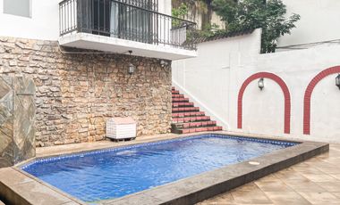 CASA EN URDESA NORTE EN VENTA