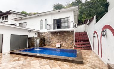 CASA EN URDESA NORTE EN VENTA