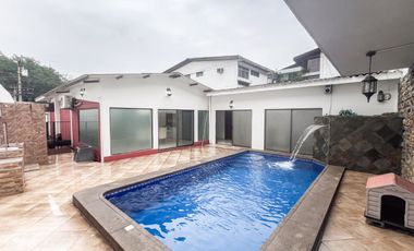 CASA EN URDESA NORTE EN VENTA