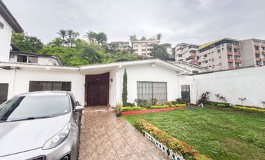 CASA EN URDESA NORTE EN VENTA