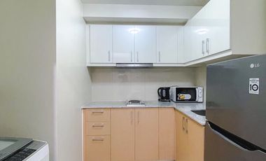 Uptown Parksuites BGC - Fully Furnished 1BR Condominium in Taguig City l For Sale