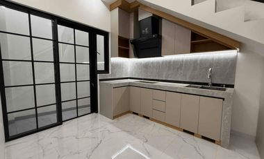 Rumah Siaphuni Shm 5 Menit Tol Kukusan Dekat UI, Krl Busway di Beiji Depok