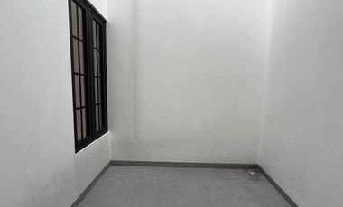 Rumah Siaphuni Shm 5 Menit Tol Kukusan Dekat UI, Krl Busway di Beiji Depok