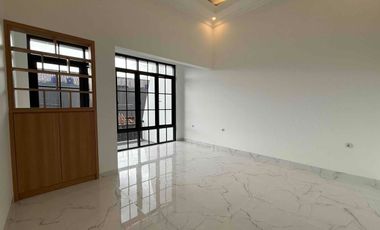 Rumah Siaphuni Shm 5 Menit Tol Kukusan Dekat UI, Krl Busway di Beiji Depok