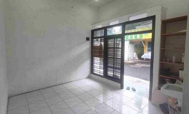 Kios 1 Lantai Cocok Buat Usaha Cafe Warkop, Travel dan  Sejenisnya, Ditebet Timur Dalam.