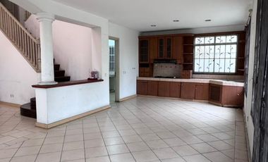 Dijual Rumah 2 Lt Luxury Home Vibes Old Money di Lippo Utara Karawaci Tangerang
