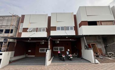 SIAPHUNI Modern 2 Lantai – Limo Cakra vista