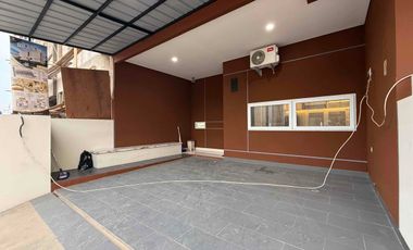 SIAPHUNI Modern 2 Lantai – Limo Cakra vista