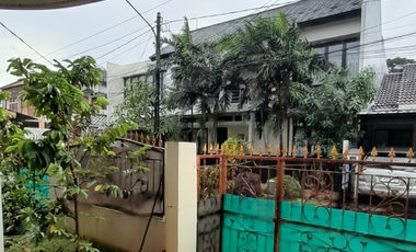 Rumah Strategis di Cluster Graha Raya – Lingkungan Asri & Nyaman Siap Nego