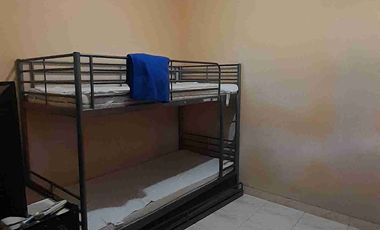 Rumah Strategis di Cluster Graha Raya – Lingkungan Asri & Nyaman Siap Nego