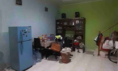 Rumah Strategis di Cluster Graha Raya – Lingkungan Asri & Nyaman Siap Nego