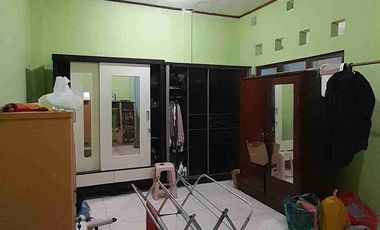 Rumah Strategis di Cluster Graha Raya – Lingkungan Asri & Nyaman Siap Nego