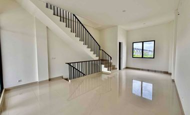 Ruko Allertone Lane 3 lantai di main boulevard