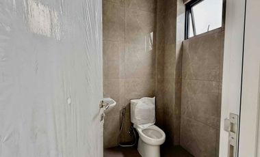 Ruko Allertone Lane 3 lantai di main boulevard