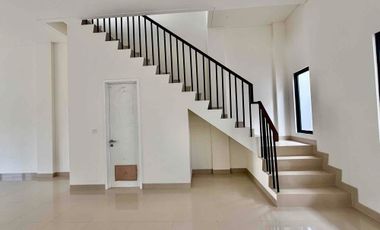 Ruko Allertone Lane 3 lantai di main boulevard