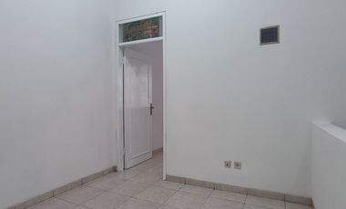 Rumah 2 Lantai Dijual di Gading Arcadia Kelapa Gading – 3 KT, SHM, Hadap Timur