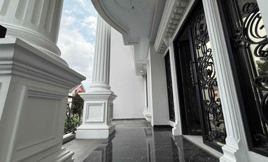 RUMAH MEWAH CLASSIC TERMURAH JAGAKARSA, JAKARTA SELATAN