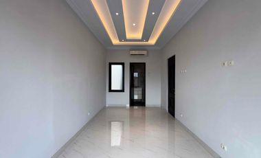 RUMAH MEWAH CLASSIC TERMURAH JAGAKARSA, JAKARTA SELATAN