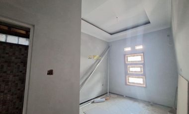 RUMAH SIAP HUNI, DEKAT PASAR SIDOREJO BARU DI SELOMARTANI