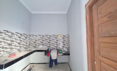 RUMAH SIAP HUNI, DEKAT PASAR SIDOREJO BARU DI SELOMARTANI